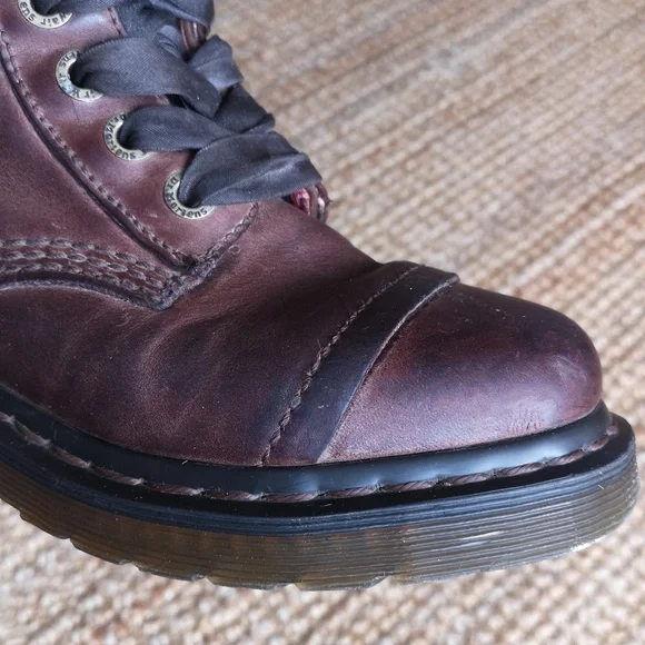Doc Martens tall boots (with issues) - Picture 4 of 16